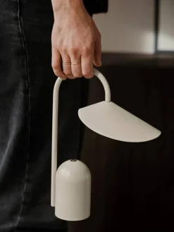 Barn Ferm Living Arum portabel lampa Cashmere