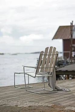 Grythyttan Stålmöbler A3 solstol Vit lack ek-varmförzinkad