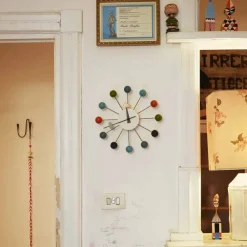 Discount Vitra Ball Clock väggklocka Körsbär