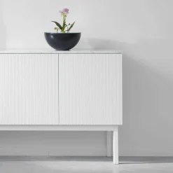 Best A2 Beam sideboard vit lack sockel i oljad ek