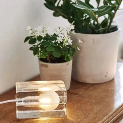 Outlet Design House Stockholm Block Lamp bordslampa vit sladd