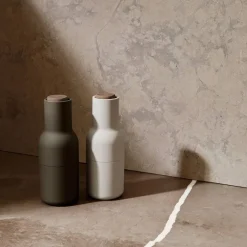 Sale Audo Copenhagen Bottle Grinder kryddkvarn 2-pack Hunting green-beige-valnöt
