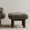 Hot Audo Copenhagen Brasilia fotpall Bouclé 02 beige-valnötsstativ