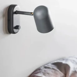 Northern Buddy vägglampa Mörkgrå