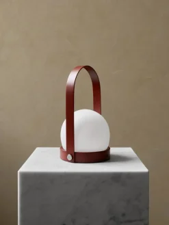 Audo Copenhagen Carrie portabel bordslampa Burned red