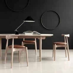 Carl Hansen & Søn CH338 matbord med plats för 2 ilägg Vitoljad ek