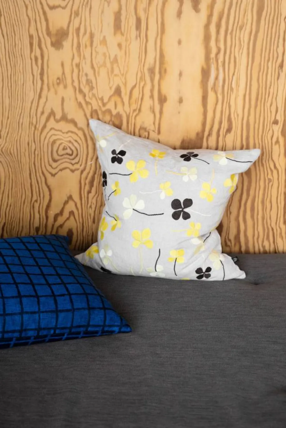 Fine Little Day Clover kuddfodral 48x48 cm Yellow