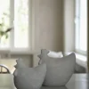 New DBKD Concrete hen dekoration Large