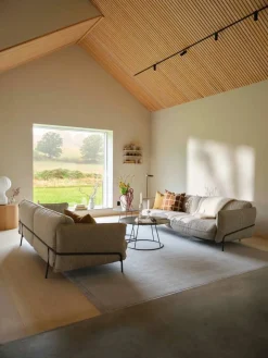 Swedese Continental soffa Sealife Ivory/sand-svartlackerat stål