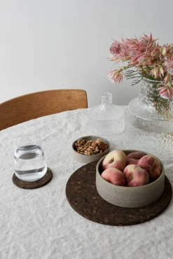 Formgatan Cork grytunderlägg smoked Ø25 cm