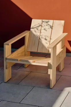 Discount HAY Crate loungestol lackad furu Natural
