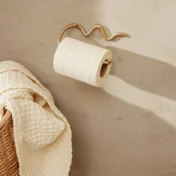 Ferm Living Curvature toalettpappershållare Mässing