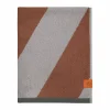 Clearance Mette Ditmer Diagonal handduk Brick 70x133 cm