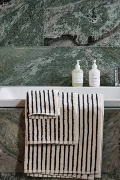 Online Scandi Living Drift handduksset 4 delar - Vit-svart