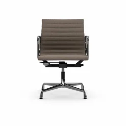 Vitra EA132 Aluminium Chair kontorsstol felt glides 02 fossil-chrome