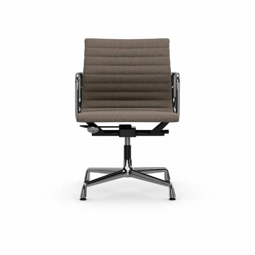 Vitra EA132 Aluminium Chair kontorsstol felt glides 02 fossil-chrome