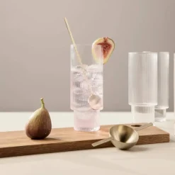 Ferm Living Fein longdrinksked Mässing