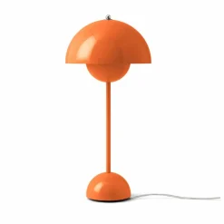 Discount &Tradition Flowerpot VP3 bordslampa Zesty orange