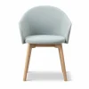 Fredericia Furniture Gomo Armchair karmstol wood base Mylla 811-lackerad ek