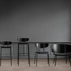 Ferm Living Herman barstol låg svart