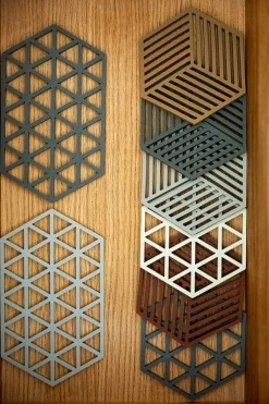 Hot Zone Denmark Hexagon grytunderlägg Olive Taupe