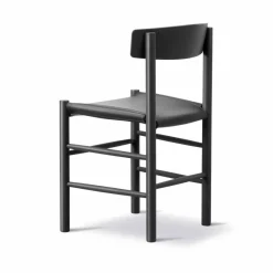 Fredericia Furniture J39 stol Svartlackerad bok-läder Omni 301 svart
