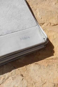 Outlet Juniper duschhandduk 70x140 cm 2-pack Stone Grey