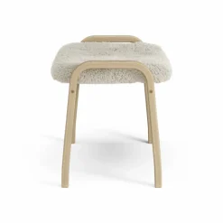 Barn Swedese Lamini fotpall till barn lackad ek/fårskinn Moonlight (beige)