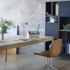 Muuto Linear System End Module bord Black-Oak 142x120 cm
