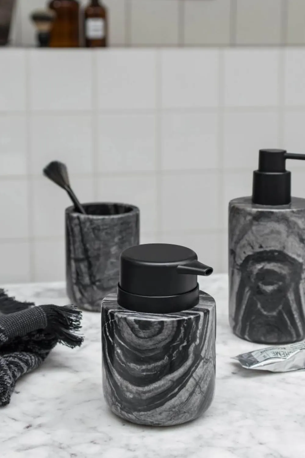 Outlet Mette Ditmer Marble tvålpump 12 5 cm Svart-grå