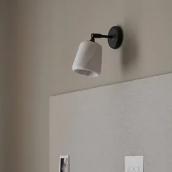 New Works Material vägglampa White marble