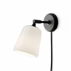 New Works Material vägglampa White opal glass