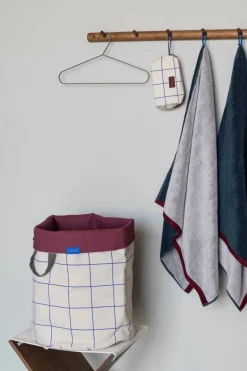 Discount Mette Ditmer Mesh tvättkorg Ø40x50 cm Cobalt-sand