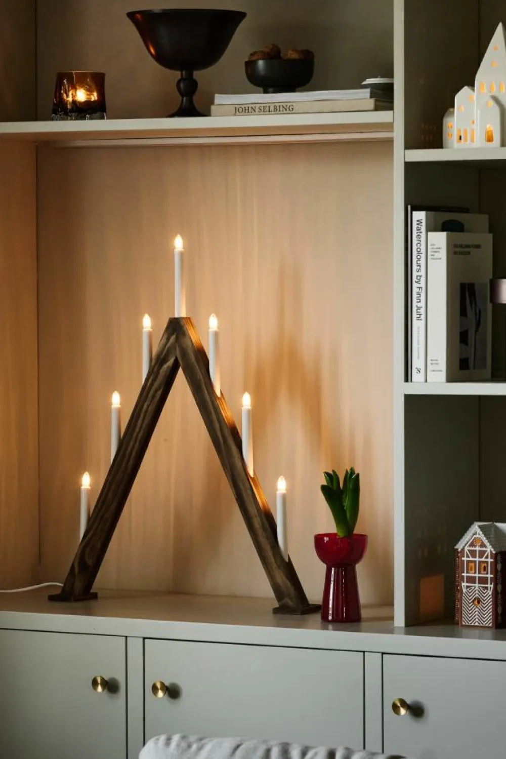 Outlet Scandi Living Nord adventsljusstake 40 cm Mörkbetsad