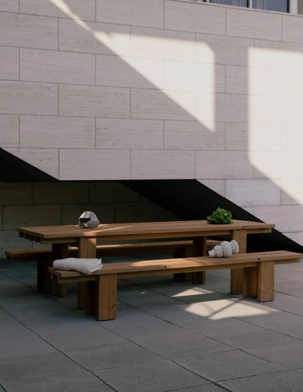 Hot Vaarnii 013 Osa Outdoor Table bord Värmebehandlad furu 333x94x78 cm
