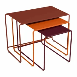 Fermob Oulala satsbord Red ochre (röd)-Candied orange (orange)-Black cherry (vinröd)