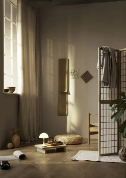 Louis Poulsen Panthella 160 Portable v3 bordslampa Opal beige
