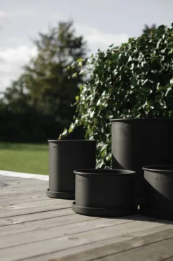 DBKD Plant pot kruka large 2-pack Black