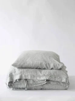 Tell Me More Påslakan linne 150x200 cm Grey/white