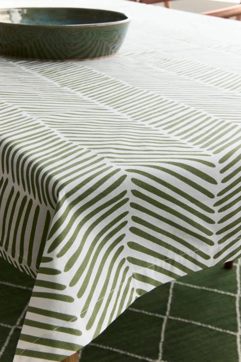 Hot Chhatwal & Jonsson Rama bordsduk 150x250 cm Cactus green