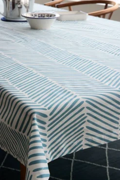 Chhatwal & Jonsson Rama bordsduk 150x250 cm Heaven blue