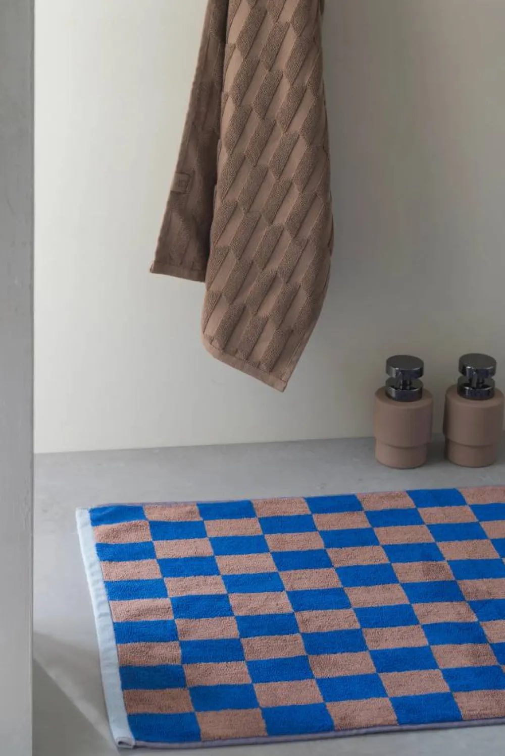 Mette Ditmer Retro badrumsmatta 50x80 cm Cobalt