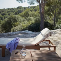 Fritz Hansen Riviera dyna till solsäng tyg outdoor textile golden yellow stripe
