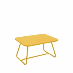 Online Fermob Sixties bord Honey (gul)