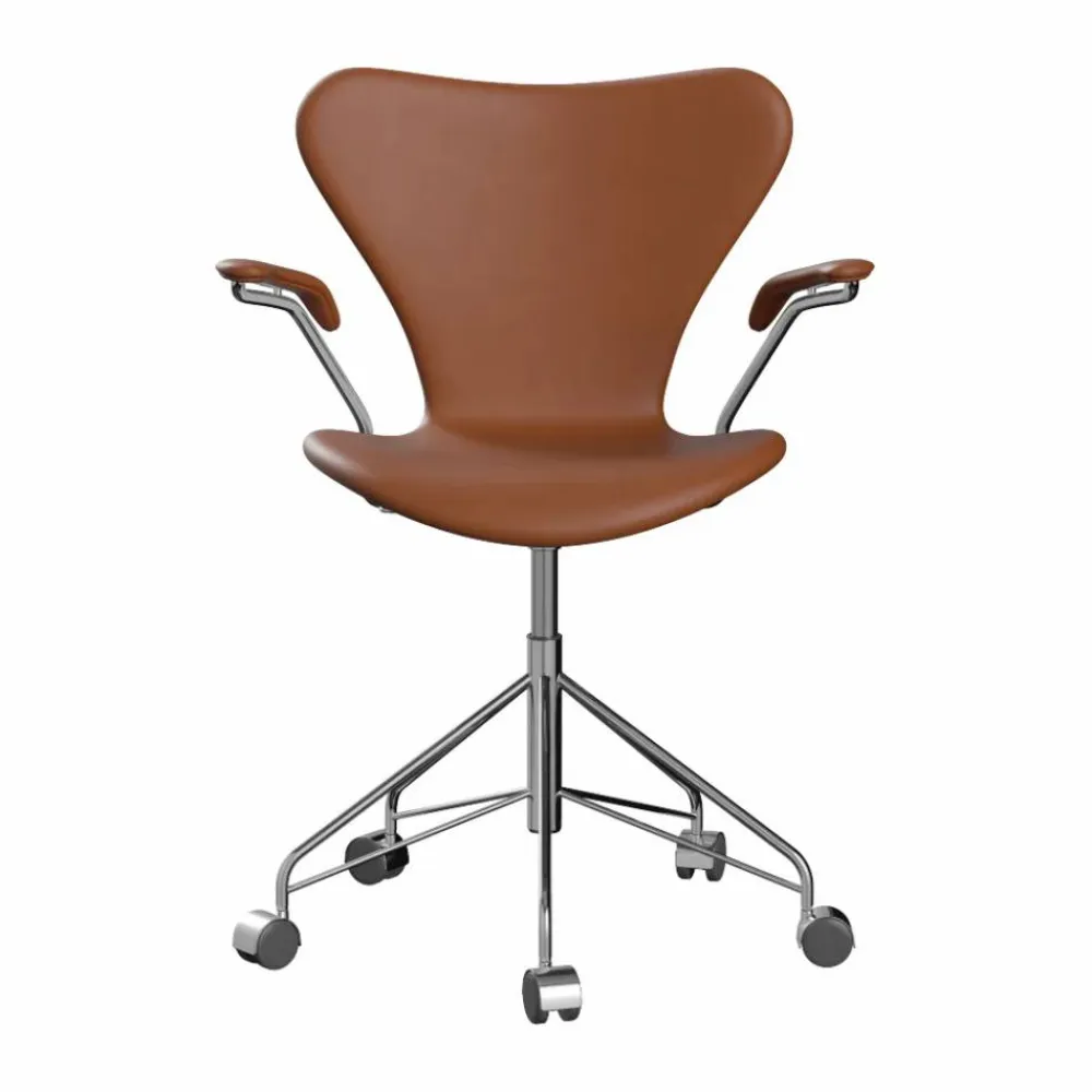 Fritz Hansen Sjuan 3217 helklädd kontorsstol mjuka hjul Essential walnut leather-chrome