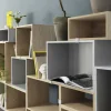 Clearance Muuto Stacked förvaringssystem med ryggskiva medium Light grey