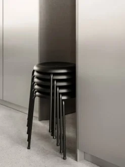 Lammhults Taburett pall Svart läder-kromat stativ 45 cm