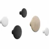 Clearance Muuto The Dots klädkrok ek Ø17 cm