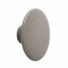 Barn Muuto The Dots klädkrok taupe Ø13 cm