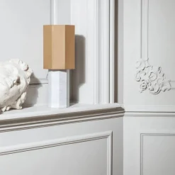 Louise Roe The eight over eight lampfot Vit marmor